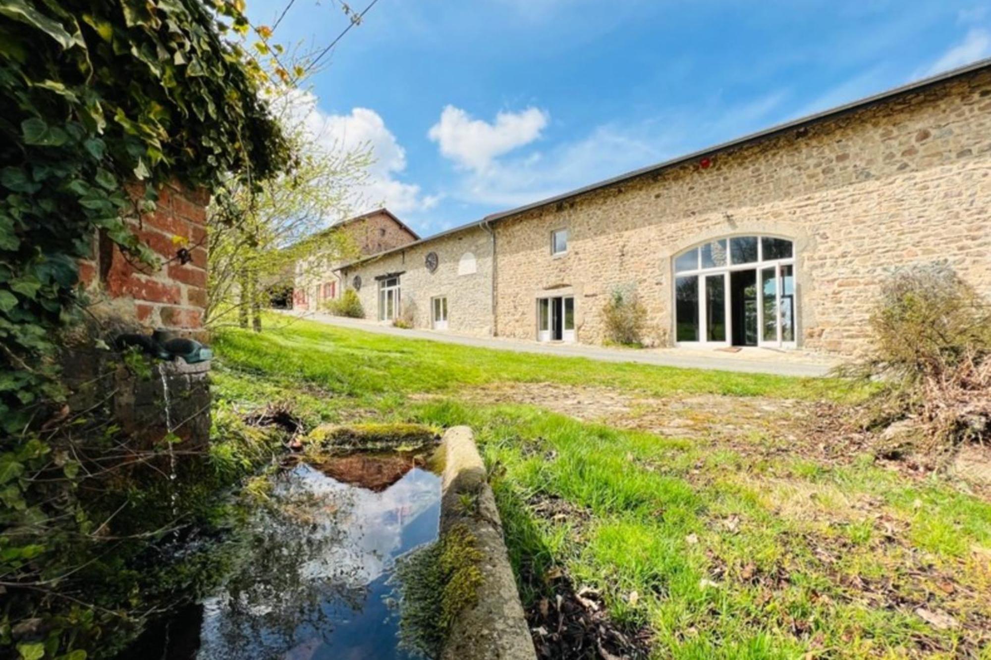 Villa De Luxe, Nichee Dans Les Montagnes Lavoine Luaran gambar