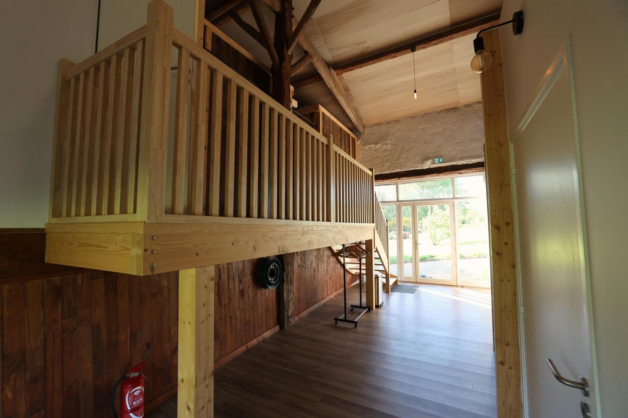 Villa De Luxe, Nichee Dans Les Montagnes Lavoine Luaran gambar