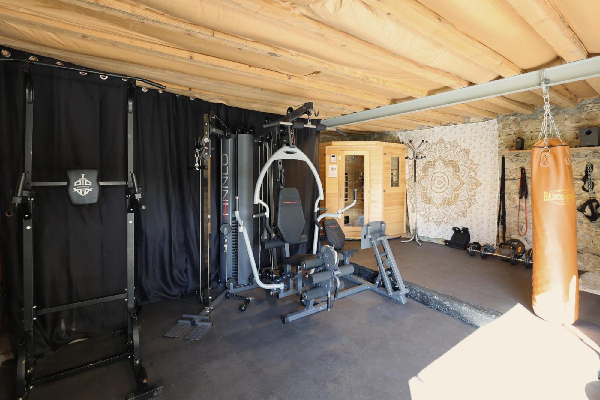 Villa De Luxe, Nichee Dans Les Montagnes Lavoine Luaran gambar